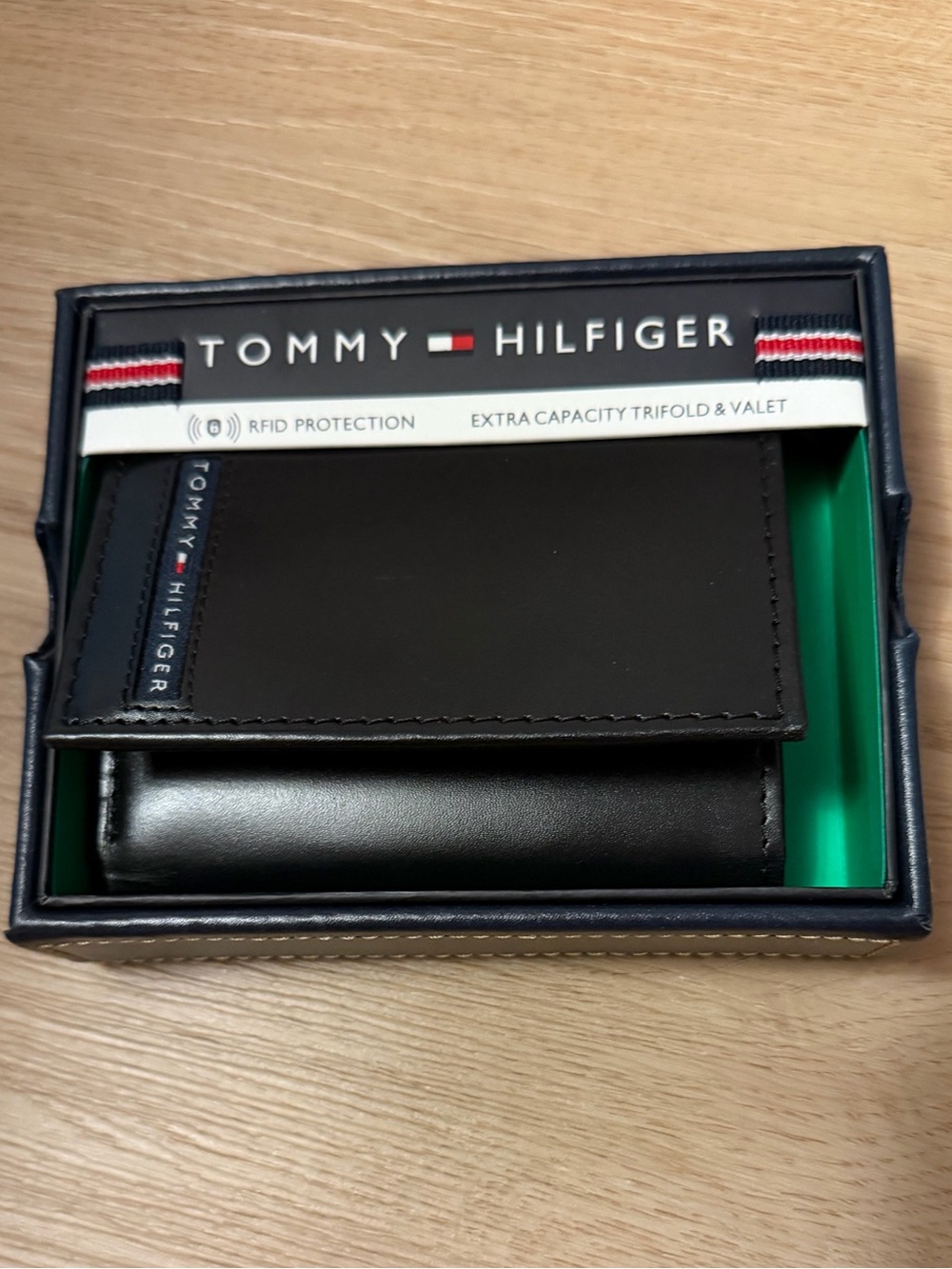 Tommy Hilfiger Black Leather Trifold Wallet & Card Holder Set